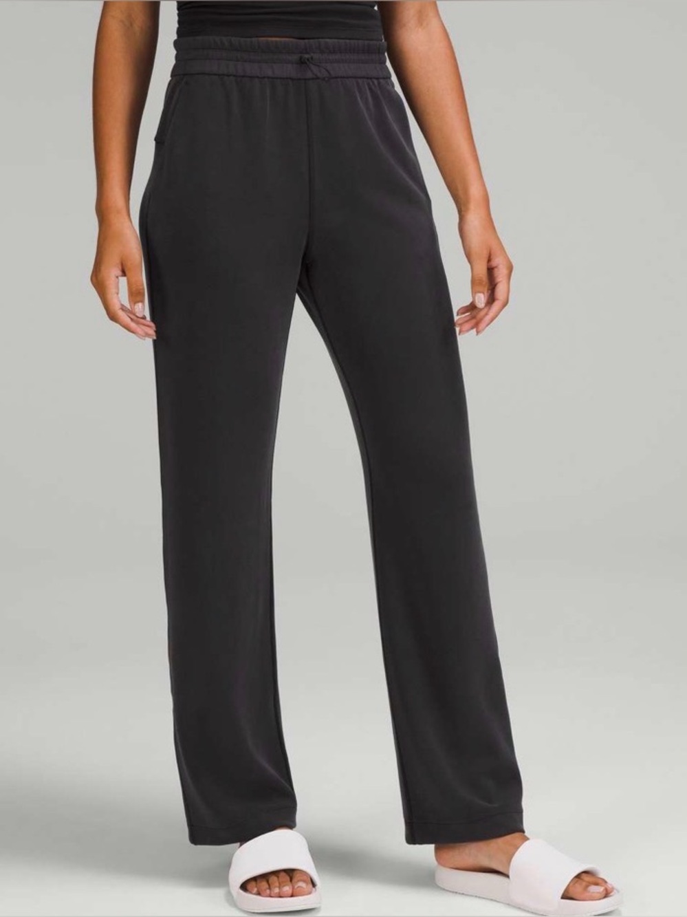 Lululemon Women’s Softstreme High-Rise Athleisure Pant In Black Size 6 Regular
